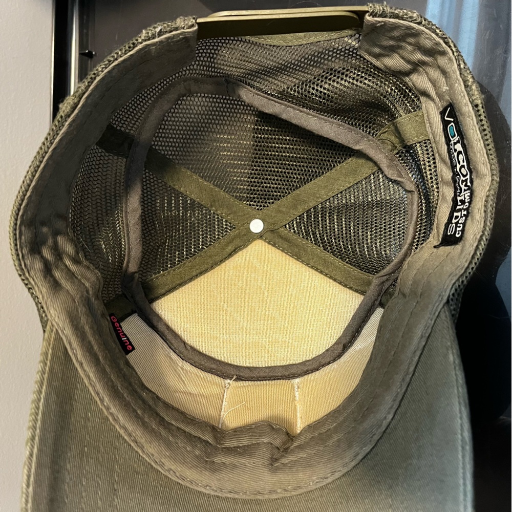 Volcom | Snapback Hat - Picture 7 of 12